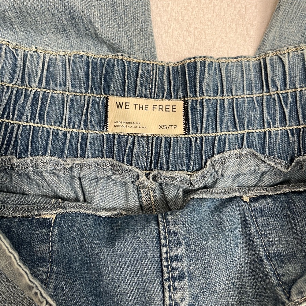 We The Free Breezy Denim Pull-On Jeans in XS - Picture 4 of 5